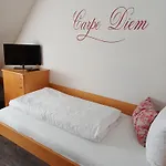 Zum Schuetzen 3*